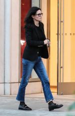 COURTENEY COX Shopping on Merlose in Los Angeles 01/12/2017