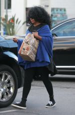 DIANA ROSS Shopping at Bristol Farms in Beverly Hills 01/23/2017