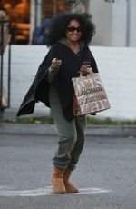 DIANA ROSS Shopping at Bristol Farms in Beverly Hills 01/26/2017