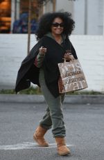 DIANA ROSS Shopping at Bristol Farms in Beverly Hills 01/26/2017