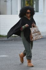 DIANA ROSS Shopping at Bristol Farms in Beverly Hills 01/26/2017