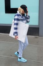 DIANE KRUGER Out Shopping in New York 01/17/2017