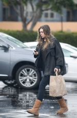 ELIZABETH OLSEN Out Shoping in Los Angeles 01/23/2017