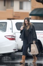 ELIZABETH OLSEN Out Shoping in Los Angeles 01/23/2017