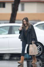 ELIZABETH OLSEN Out Shoping in Los Angeles 01/23/2017