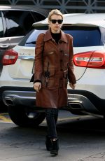 EMMA ROBERTS and Evan Peters Out in Los Angeles 01/24/2017