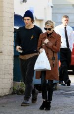 EMMA ROBERTS and Evan Peters Out in Los Angeles 01/24/2017