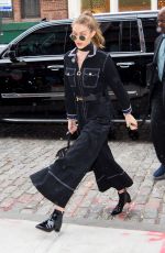 GIGI HADID Arrives at Her Apartment in New York 01/14/2017