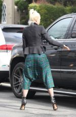 GWEN STEFANI Out and About in Los Angeles 01/15/2017