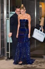 HAILEY BALDWIN Leaves 