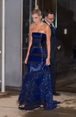 HAILEY BALDWIN Leaves 
