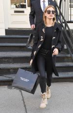 HAILEY BALDWIN Out Shopping in New York 01/16/2017