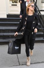 HAILEY BALDWIN Shopping at What Goes Around Comes Around in New York 01/16/2017