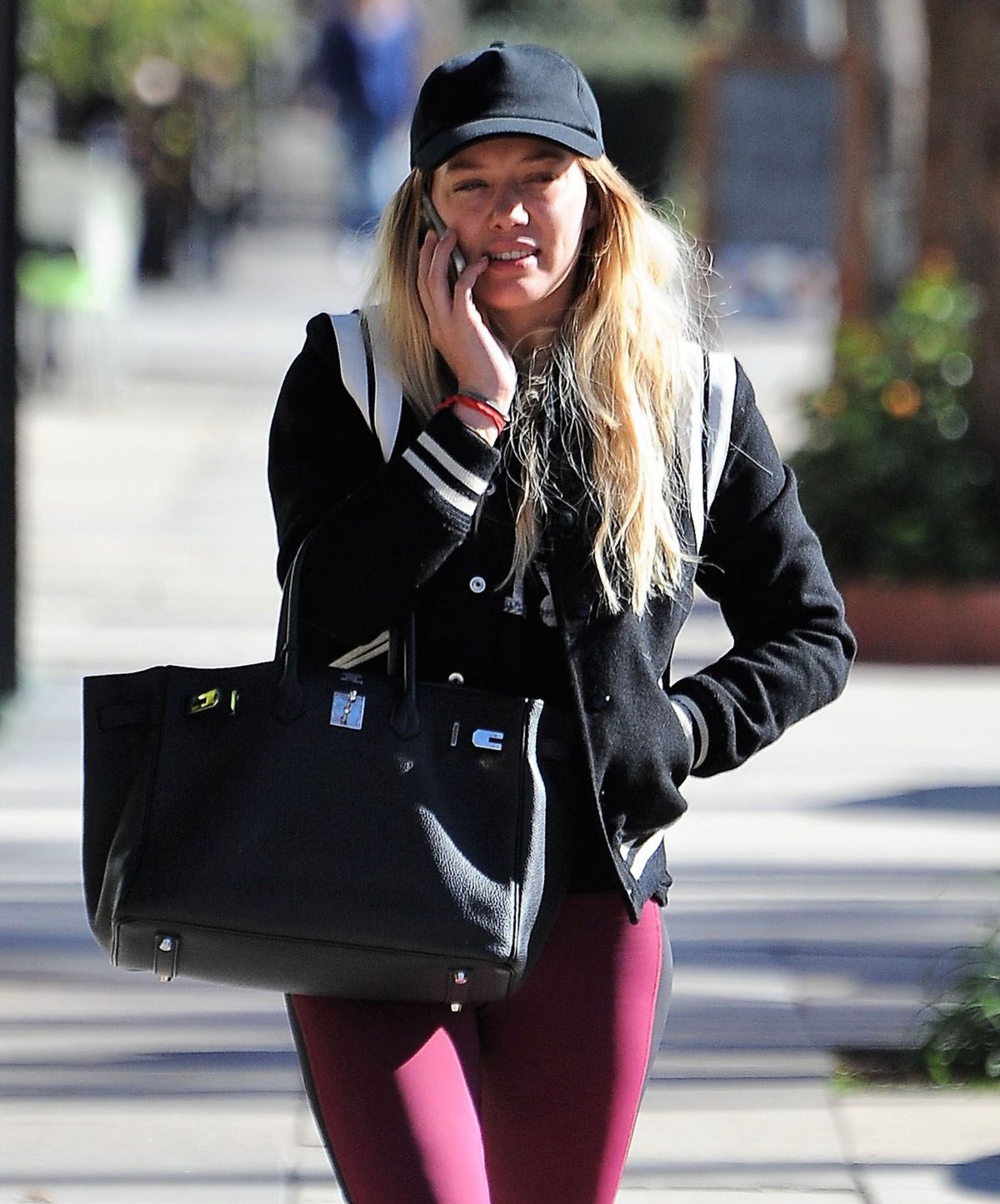 HILARY DUFF Heading to a Gym in Los Angeles 01/17/2017 HILARY DUFF Heading to a Gym in Los Angeles 01/17/2017
