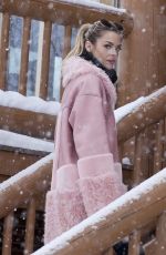 JAIME KING Outside Her Wanderluxxe Home in Park City 01/23/2017