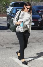 JENNIFER GARNER Out and About in Los Angeles 01/29/2017