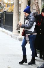 JENNIFER GARNER Out and About in New York 01/09/2017