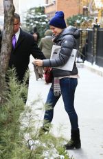 JENNIFER GARNER Out and About in New York 01/09/2017