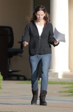 JENNIFER GARNER Out and About in Santa Monica 01/21/2017
