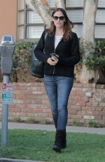 JENNIFER GARNER Out and About in Santa Monica 01/21/2017