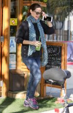 JENNIFER GARNER Out in Los Angeles 01/26/2017
