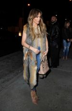 JENNIFER LOPEZ Arrives at Catch LA in West Hollywood 01/17/2017
