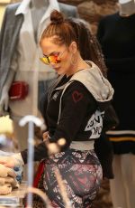 JENNIFER LOPEZ Shopping in Beverly Hills 01/13/2017