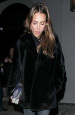 JESSICA ALBA Leaves Craigs