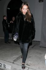 JESSICA ALBA Leaves Craigs