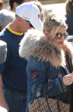 JESSICA SIMPSON Out Shopping in Los Angeles 01/08/2017