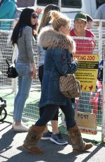 JESSICA SIMPSON Out Shopping in Los Angeles 01/08/2017