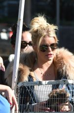 JESSICA SIMPSON Out Shopping in Los Angeles 01/08/2017