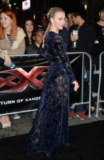 JULIANNE HOUGH at 