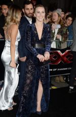 JULIANNE HOUGH at 