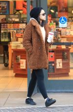 KALI HAWK Out Shopping in Los Angeles 01/06/2017
