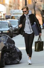 KARLIE KLOSS Leaves Her Apartment in New York 01/12/2017