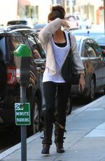 KATE BECKINSALE Arrives at a Doctors Office in Beverly Hills 01/16/2017