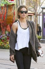 KATE BECKINSALE Shopping at Elizabeth & James at The Grove in West Hollywood 01/30/2017