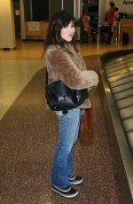 KATHRYN HAHN Arrives in Salt Lake City 01/21/2017