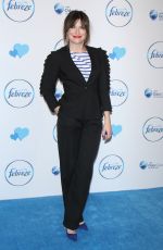 KATHRYN HAHN at Febreze Odor Odes Poetry in New York 01/29/2017
