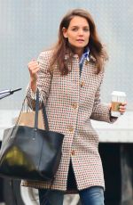 KATIE HOLMES Arrives at the Set of 
