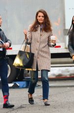 KATIE HOLMES Arrives at the Set of 
