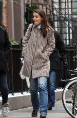 KATIE HOLMES Out and About in New York 01/10/2017