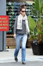 KATIE HOLMES Out for Lunch at Jasmine Thai in Calabasas 01/18/2017