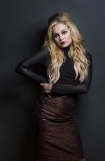 KELI BERGLUND Beyond the Lab for Black Chalk Magazine