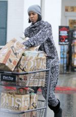 KELLY ROWLAND Out for Grocery Shopping in Beverly Hills 01/22/2017