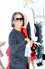 KELLY ROWLAND Shopping in Florence 01/09/2017