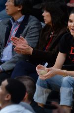 KENDALL JENNER and HAILEY BALDWIN at LA Lakers v Memphis Grizzlies Game in Los Angeles 01/03/2017