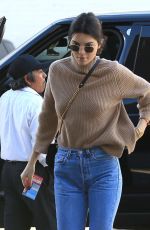 KENDALL JENNER Shopping at Pavilions Supermarket in Beverly Hills 29/12/2016