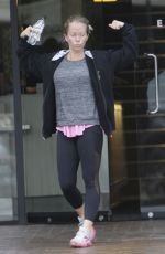 KENDRA WILKINSON Leaves a Gym in Los Angeles 01/05/2017